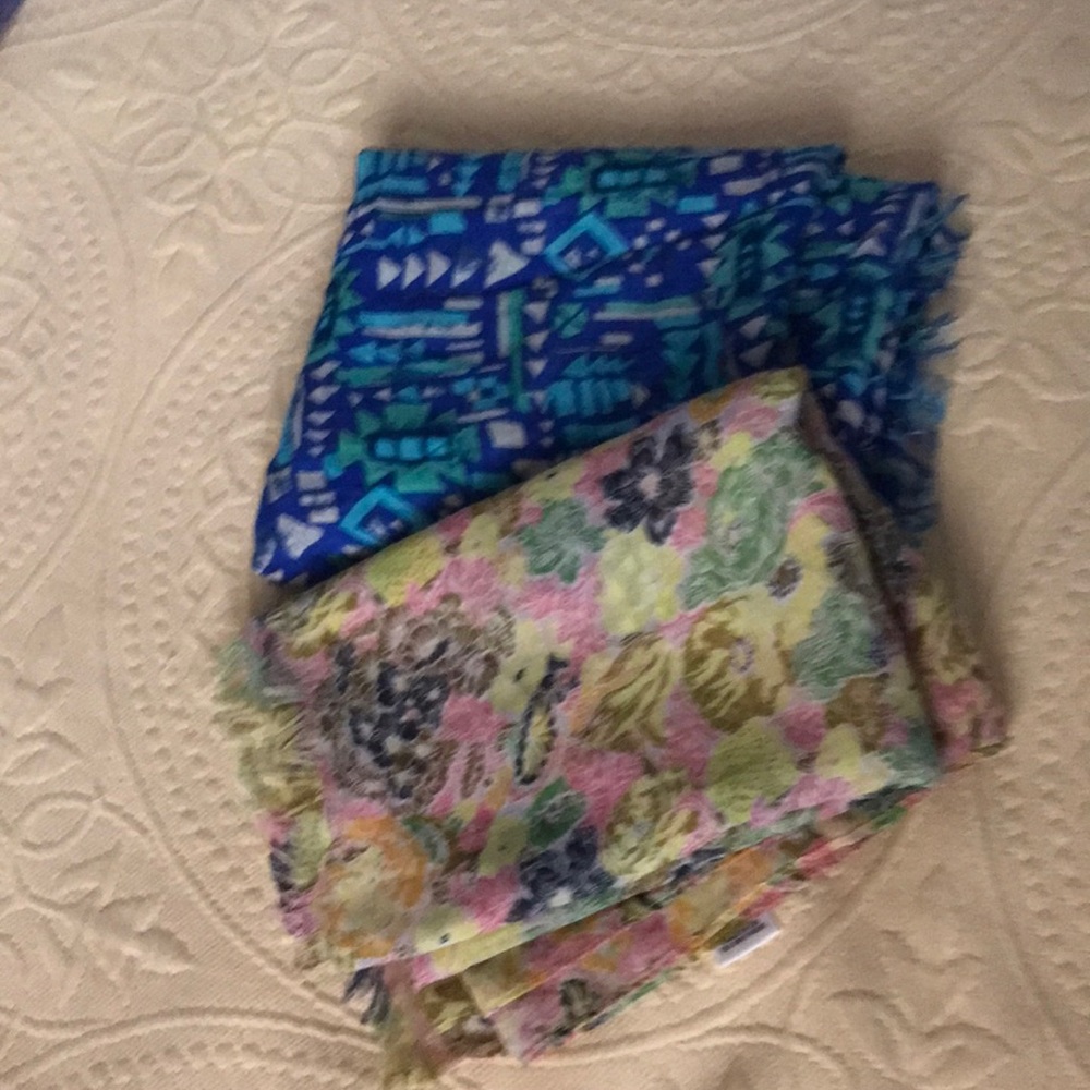 Scarfs